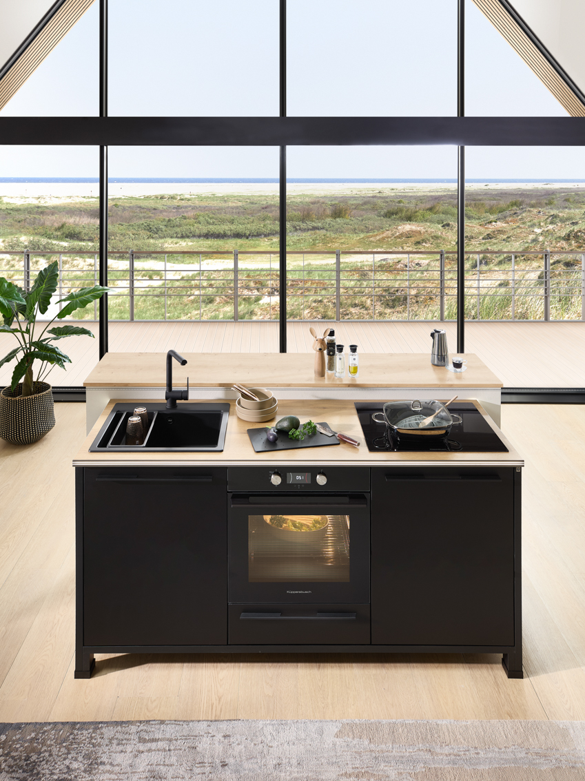 Schwarze LEONARDO Wandversion – Gesamtansicht